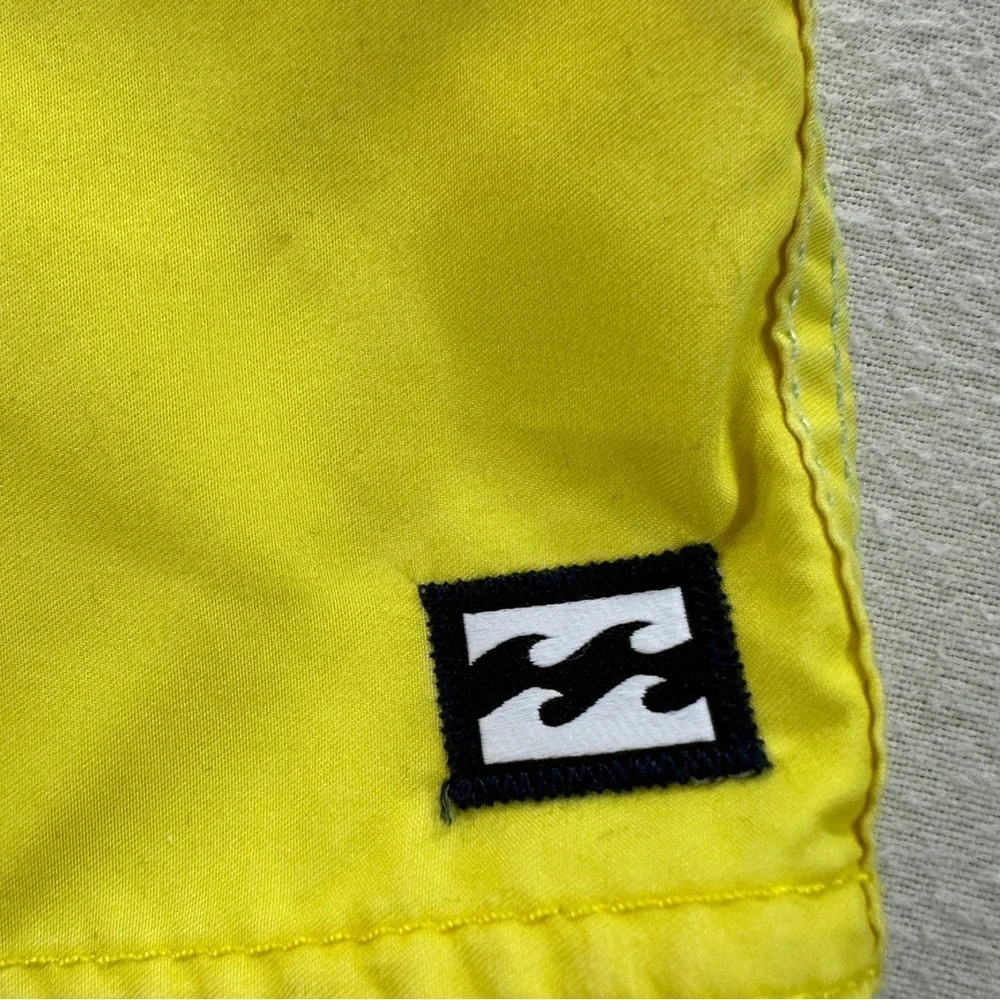 Billabong  Neon Swim Trunks Recycler Originals Sz 28